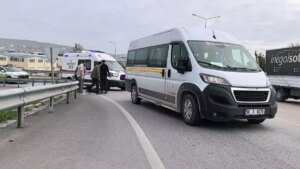 bursada minibus yaya carpti yasli adam agir yarali LXG46Ccy.jpg